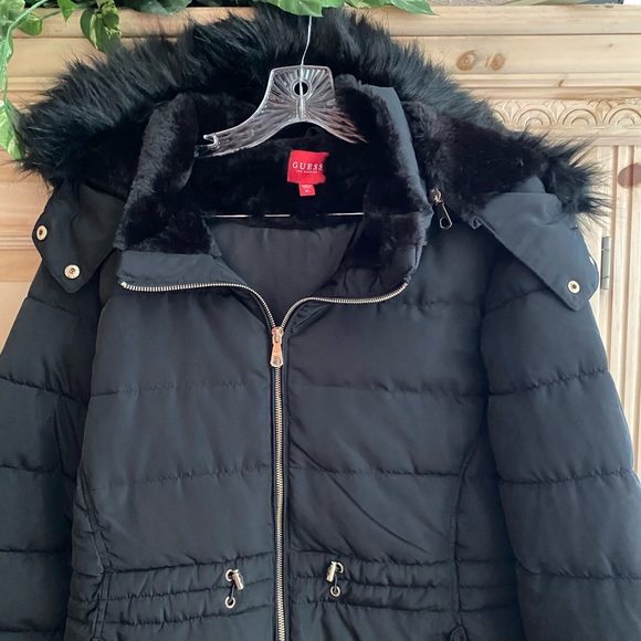 Guess NWOT fur hooded bomber jacket Sz XL. Cozy and warm excellent condition $30 - Picture 4 of 9
